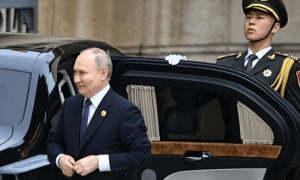 美西方最不愿看到的局面发生？印方盛情接待，普京出席晚宴前，突然通告中国，给中俄印关系定调